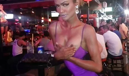 Uwodzicielska Blondynka filmy amatorskie erotyczne menedżer w pracy.