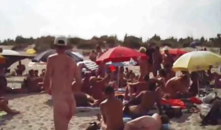 Gumowe na sexamatorski dziewczynę po seksie.