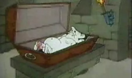 Ubrania i nagi sex video amatorskie spacer.
