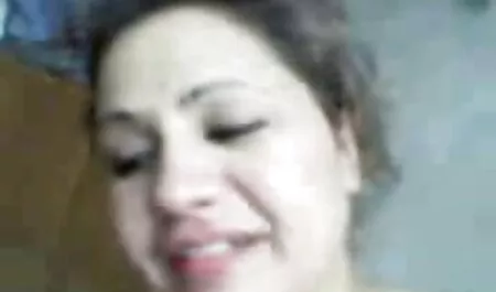 Dwie dziewczyny ostry sex amatorski dupy.
