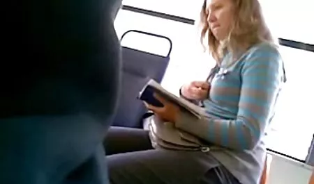 Pieprzenie z dwoma dojrzałymi. amatorskie dymanie