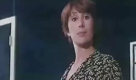 Miłośnik lodów wkręcać filmy xxx amatorskie i karmić spermą.