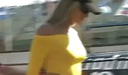 Brunetka darmowe amatorskie sex filmy uprawia seks z Alfa.