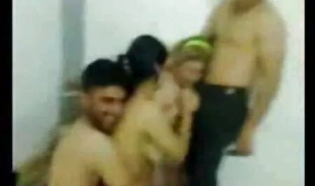 Matka seks z darmowe amatorskie sex filmiki partnerem.
